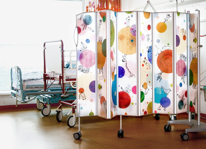 Skládací zástěna s dětskými motivy