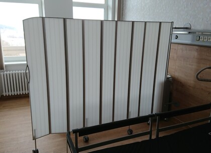 Skládací zástěna Daylight s distančním sloupkem