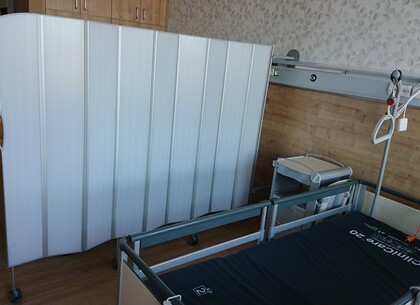 Skládací zástěna Daylight s distančním sloupkem