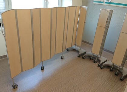 Mobilní skládací zástěny