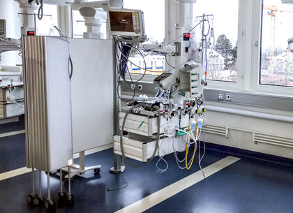 Skládací zástěny na operačním sále