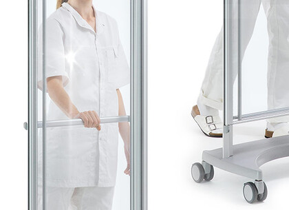 NOVINKA - čirá mobilní zástěna - uzavřená