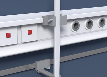 Standardní a stavitelná svorka na kolejnici